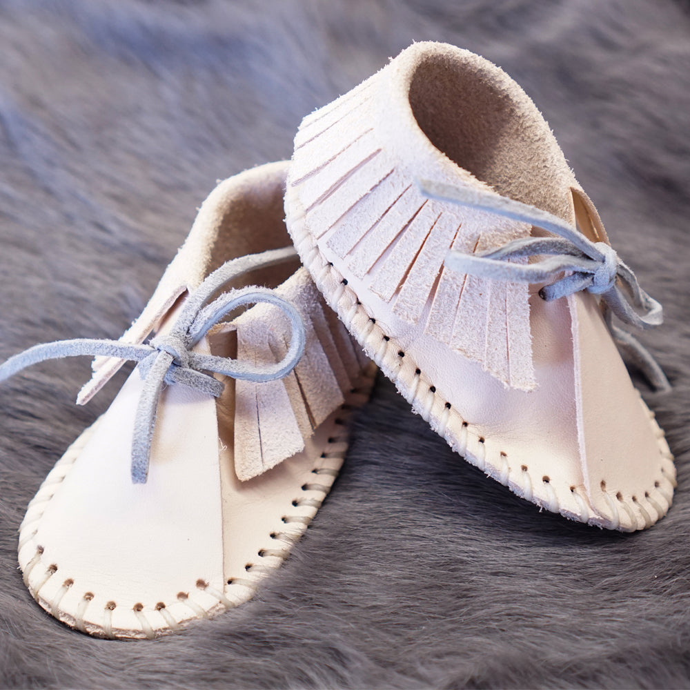 144-5783.SLC3.jpg Baby Moccasin Kit Image