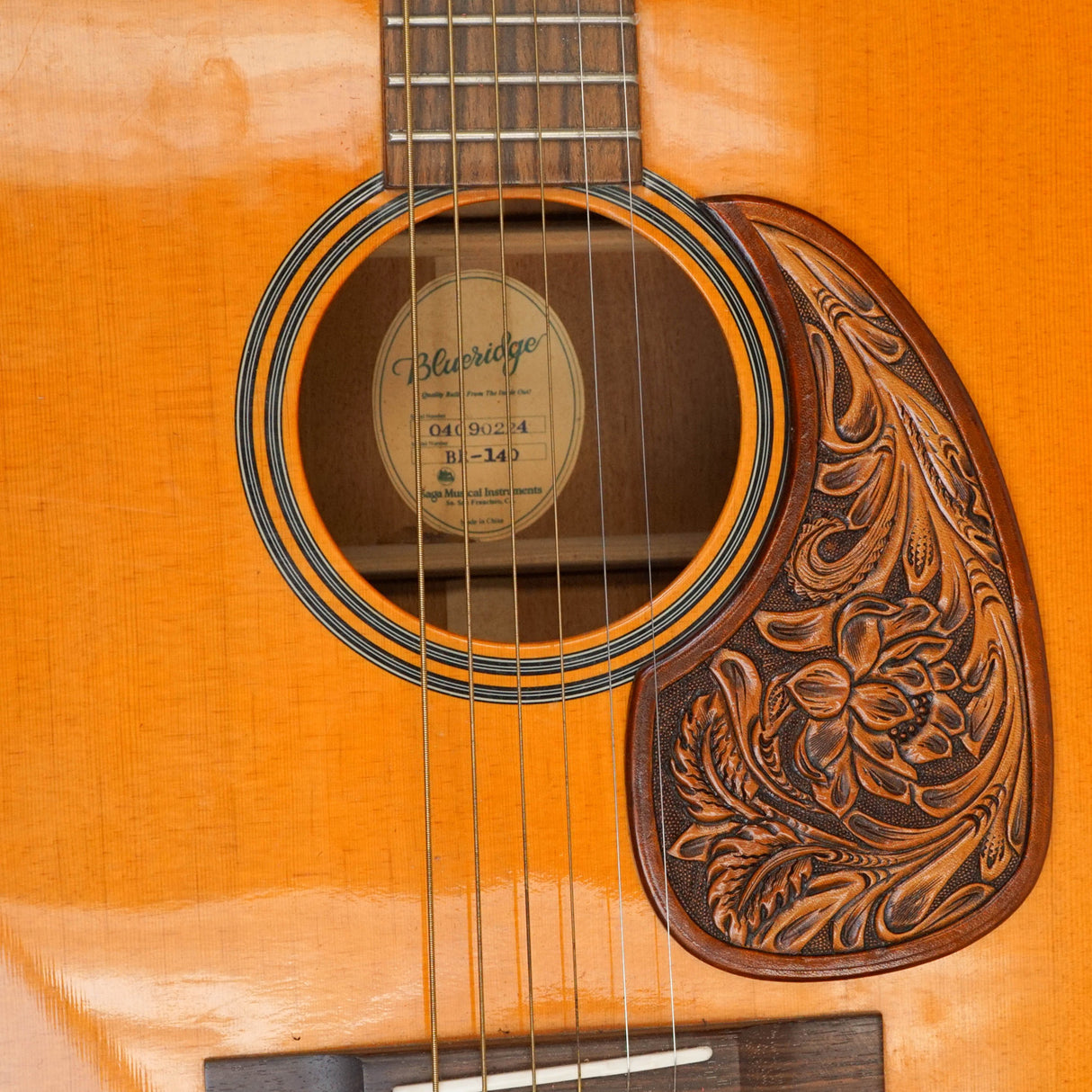 100-0519.SLC.03.jpg Waterdrop Acoustic Guitar Pickguard Image