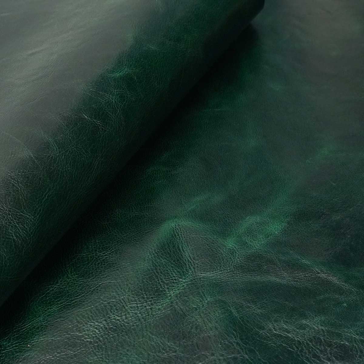 WCB.Emerald Green.02.jpg Waxy Crunch Buffalo Image