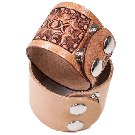 CUF009.SLC.5.jpg 1 1/2"  wrist band cuffs Image